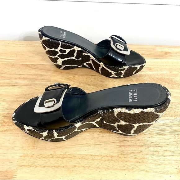 Stuart Weitzman Clipper Giraffe Slip On Platform Buckle Wedge Sandals, Size 7.5 - Picture 4 of 11